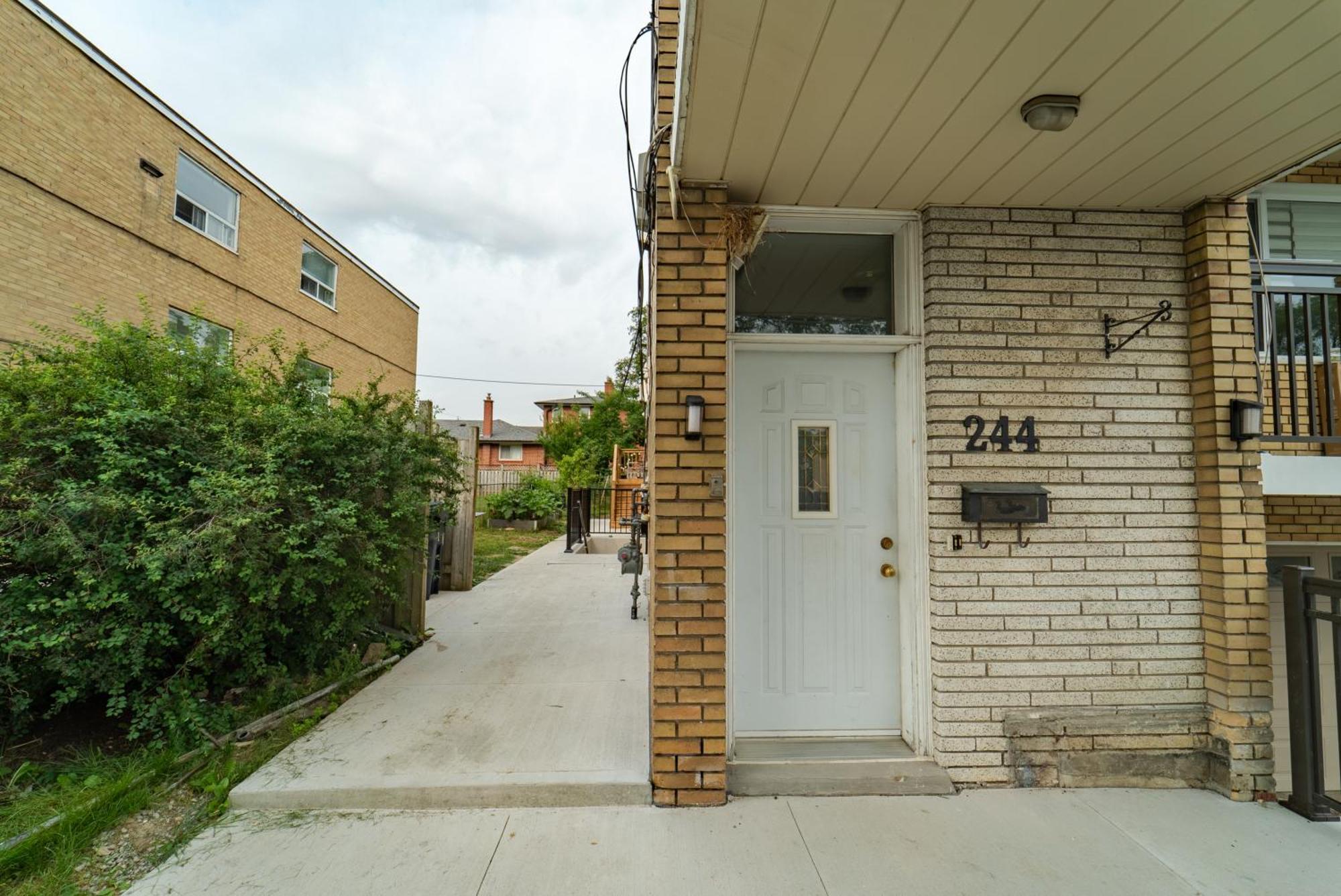Quiet & Comfortable Double Private Room, Free Parking Toronto Exterior photo